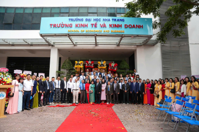 Giới thiệu Trường Kinh tế và Kinh doanh